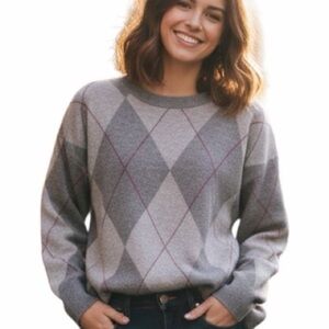 TAHARI Women’s Argyle Crewneck Sweater, Gray